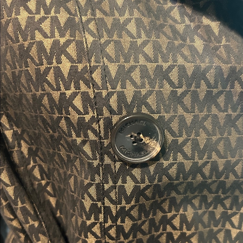 Michael Kors Monogrammed ladies trench coat - Picture 7 of 10
